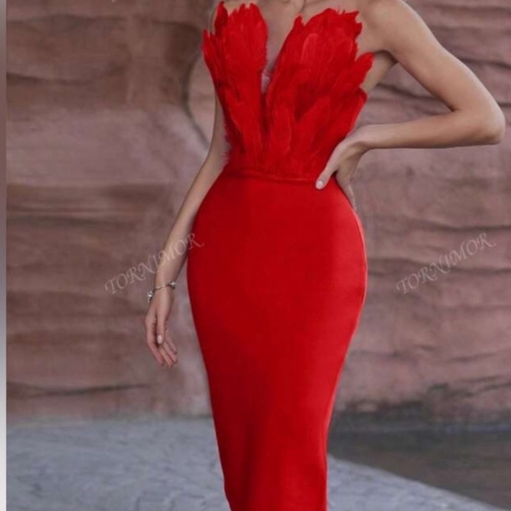 Women XL Red Bondage Midcalf Strapless Faux Ostrich Heart Design Cocktail Dress